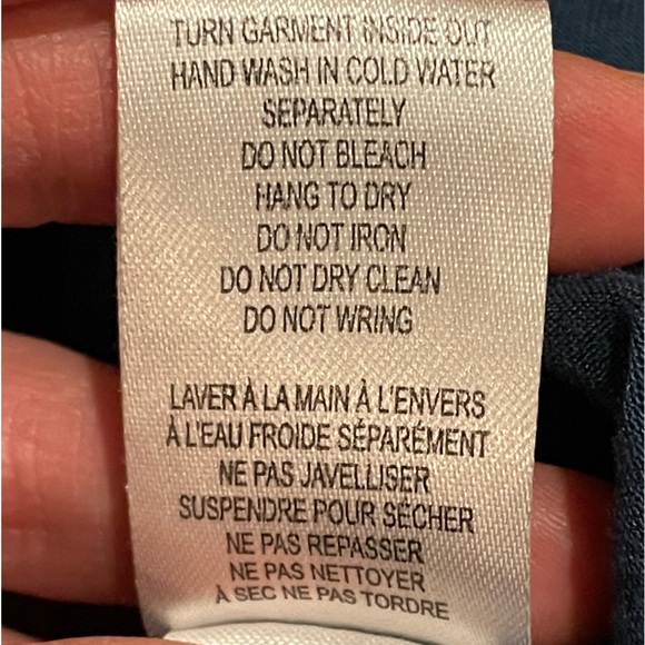 RW&Co. sleeveless top with asymmetrical design - Picture 5 of 6